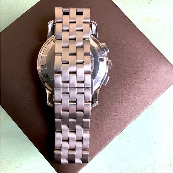 BIG and BEAUTIFUL GUCCI watch for man 💥💥💥 - Picture 5 of 12